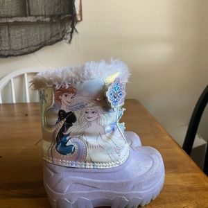 Frozen 2 Toddler Girls Winter Boots Size 5
